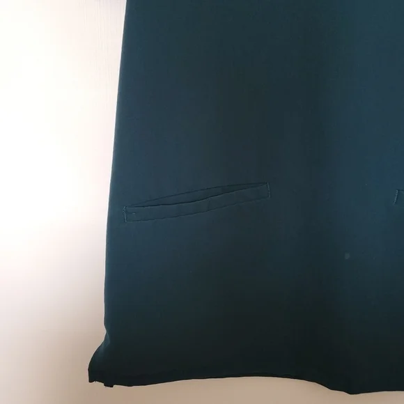 FIGS 'CASMA' SCRUBS TOP TEAL GREEN 3 POCKET V-NECK SHORT SLEEVE WOMENS (XS) - Picture 8 of 13